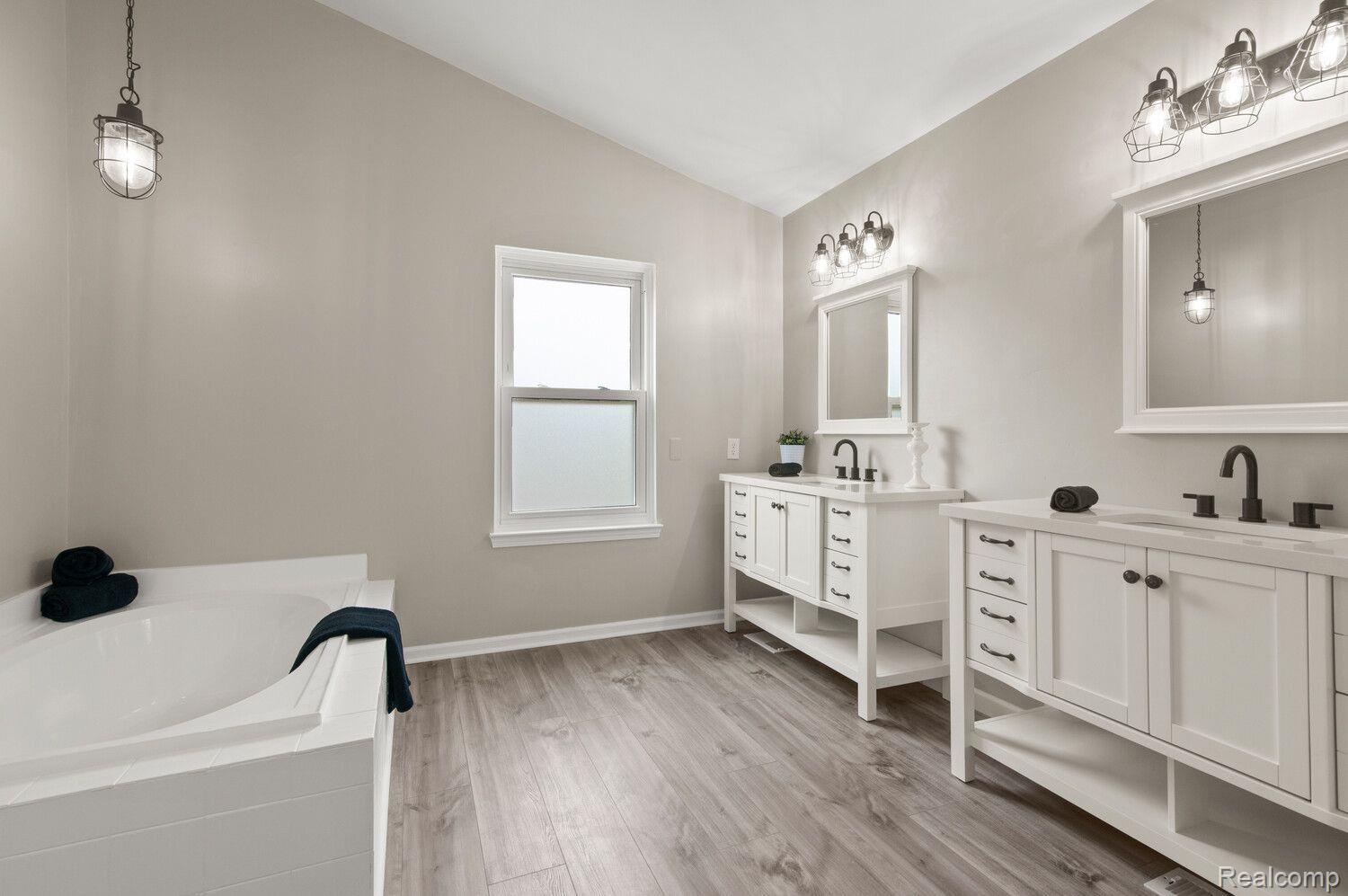 45659 Hanford Road Canton, MI 48187 - Photo 22 of 47 Gallery Image 22