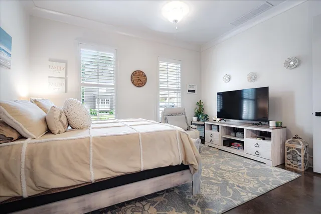 $570,000 | 2020 Elzey Avenue, Memphis, TN 38104