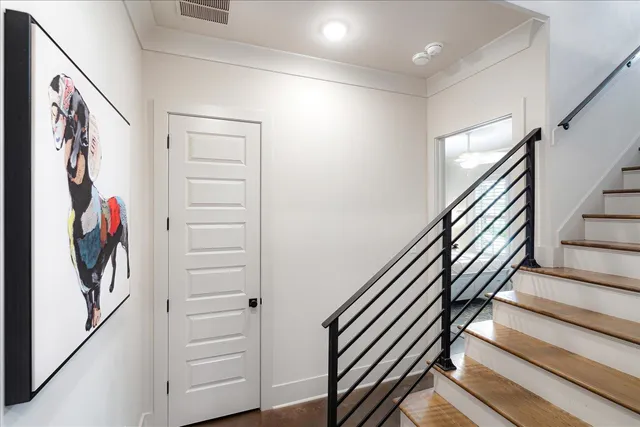 $570,000 | 2020 Elzey Avenue, Memphis, TN 38104