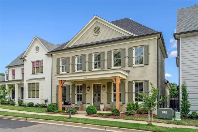 $570,000 | 2020 Elzey Avenue, Memphis, TN 38104