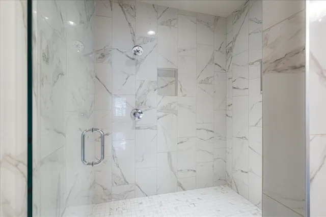 $570,000 | 2020 Elzey Avenue, Memphis, TN 38104