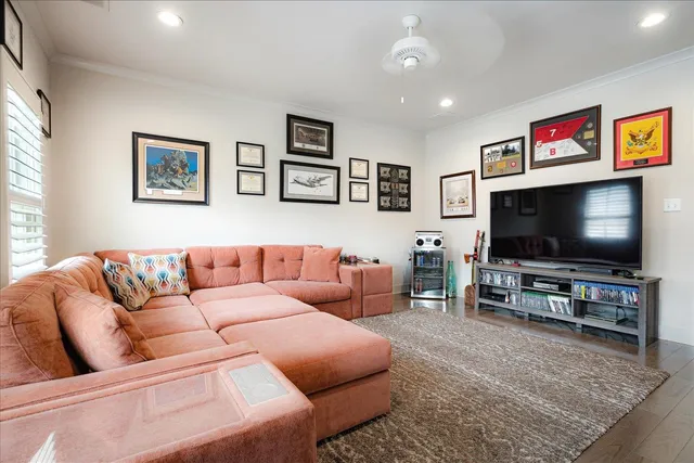 $570,000 | 2020 Elzey Avenue, Memphis, TN 38104