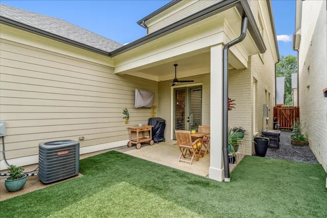 $570,000 | 2020 Elzey Avenue, Memphis, TN 38104