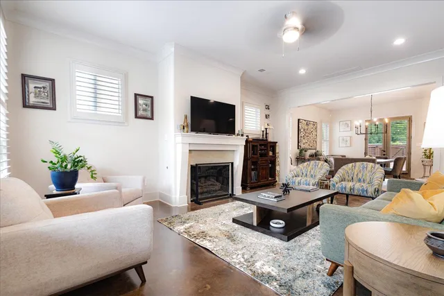 $570,000 | 2020 Elzey Avenue, Memphis, TN 38104