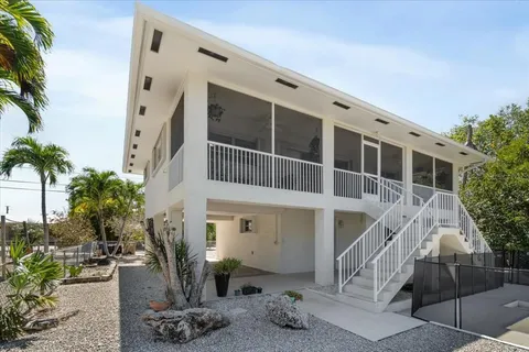 $1,099,000 | 29051 Magnolia Lane, Big Pine Key, FL 33043