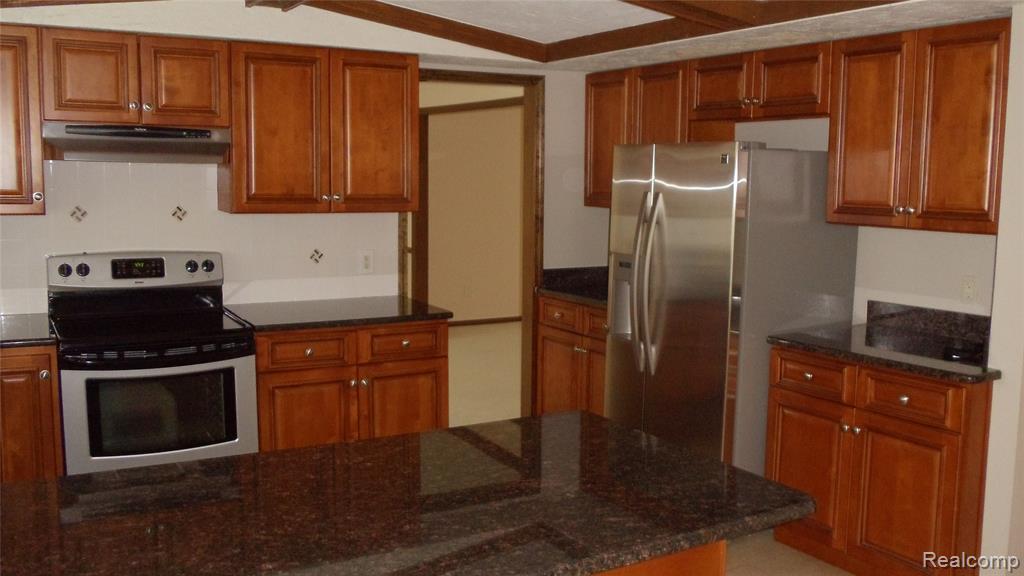 396 Shellbourne Drive Rochester, MI 48309 - Photo 5 of 14