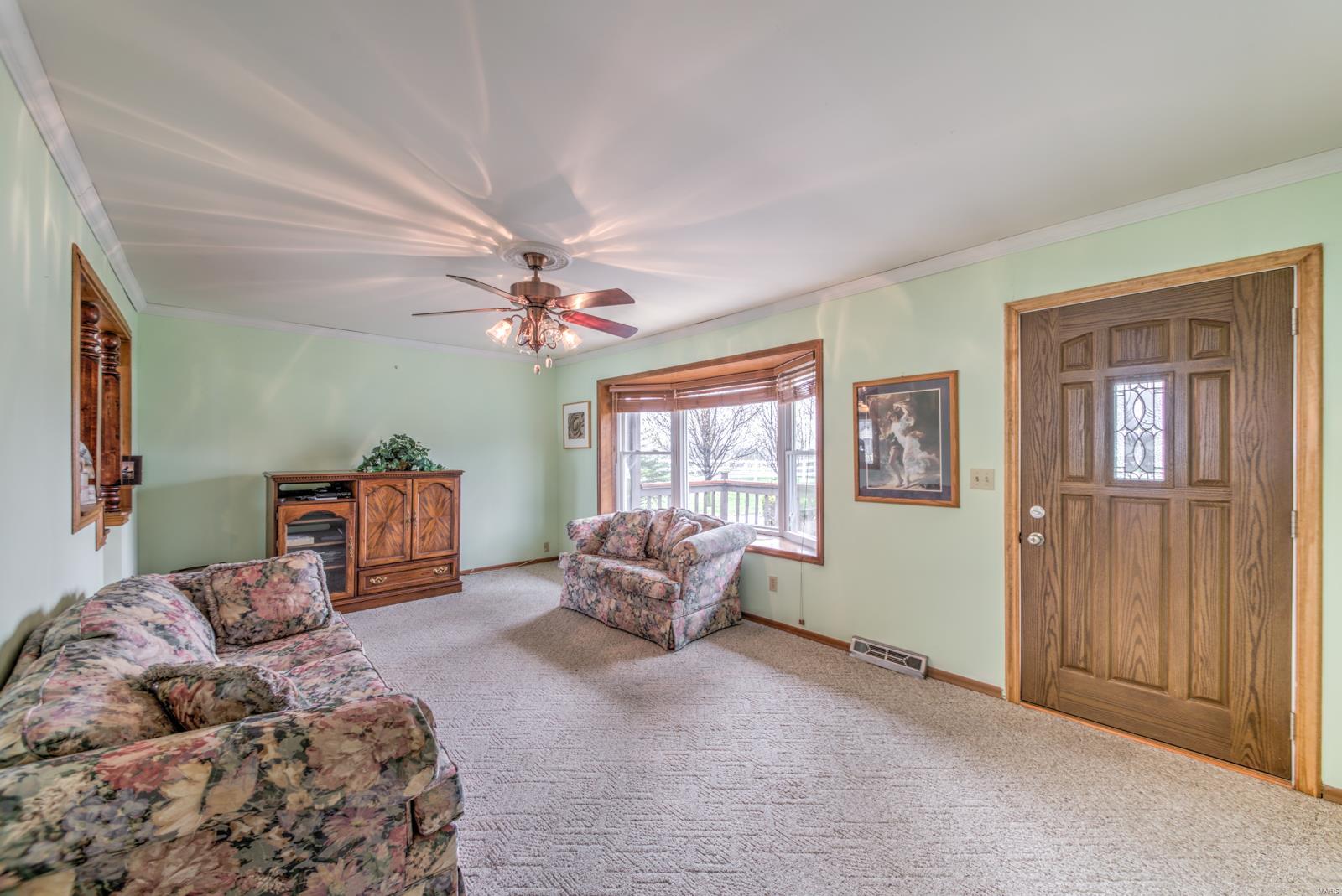 3908 Benne Road Defiance, MO 63341 - Photo 3 of 29 Gallery Image 3