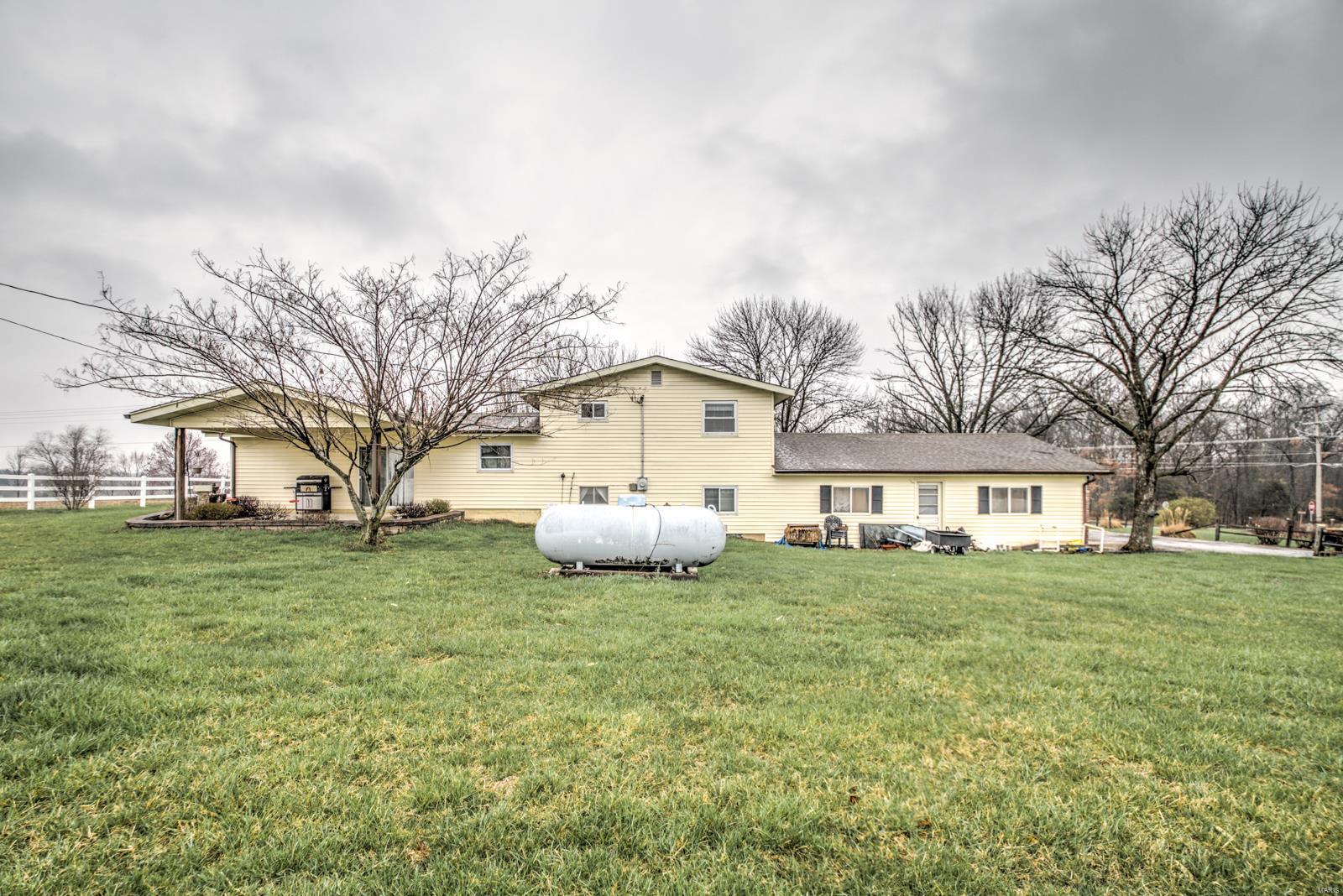 3908 Benne Road Defiance, MO 63341 - Photo 23 of 29 Gallery Image 23