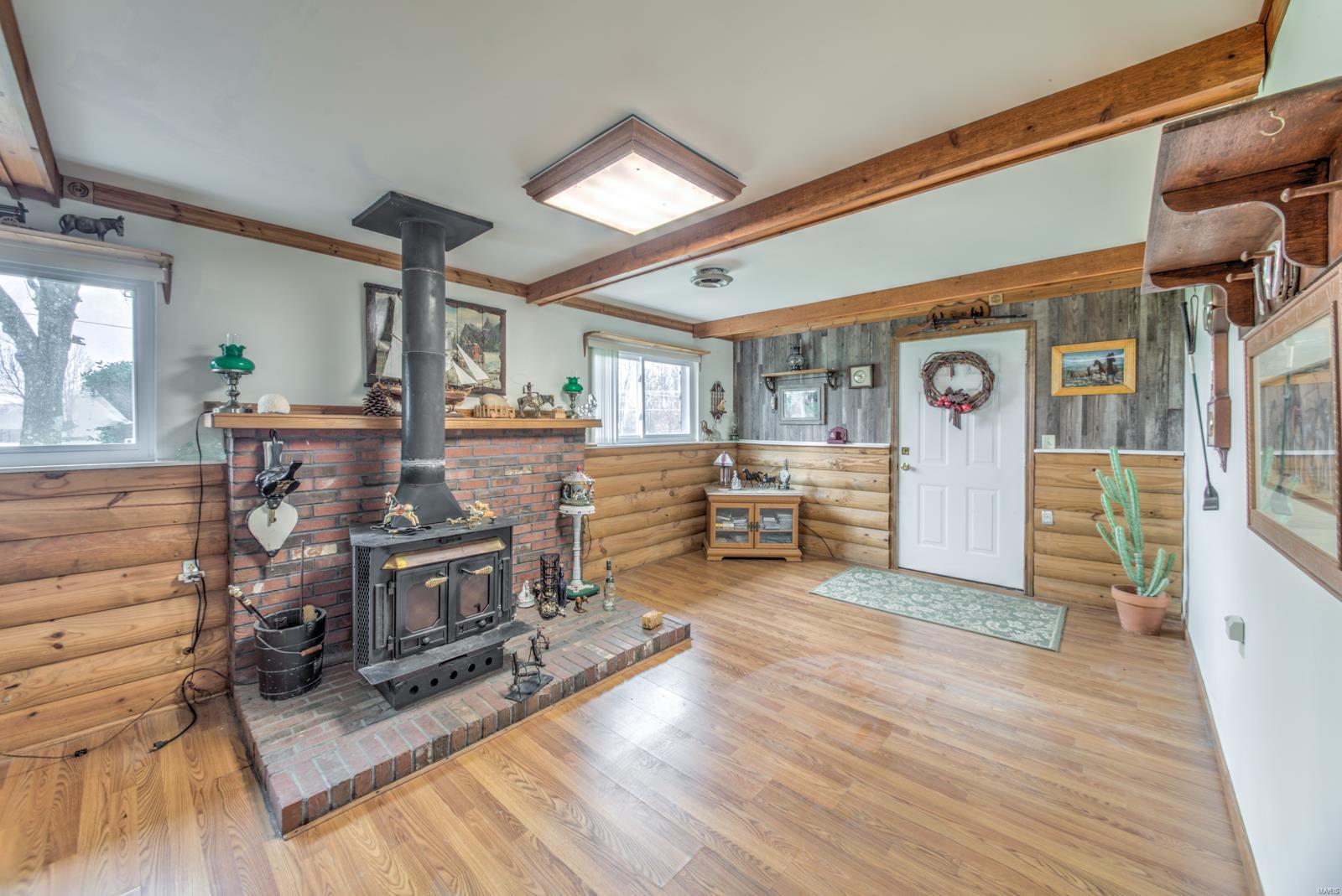 3908 Benne Road Defiance, MO 63341 - Photo 5 of 29 Gallery Image 5