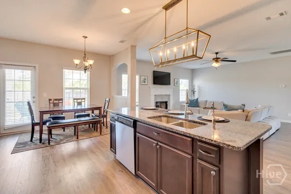$2,600 | 1093 Marne Boulevard, Hinesville, GA 31313