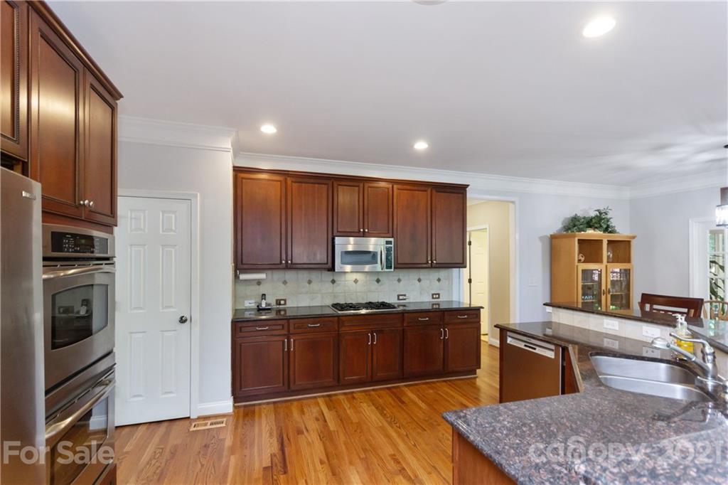 4077 Summit Ridge Lane Denver, NC 28037 - Photo 13 of 48 Gallery Image 13