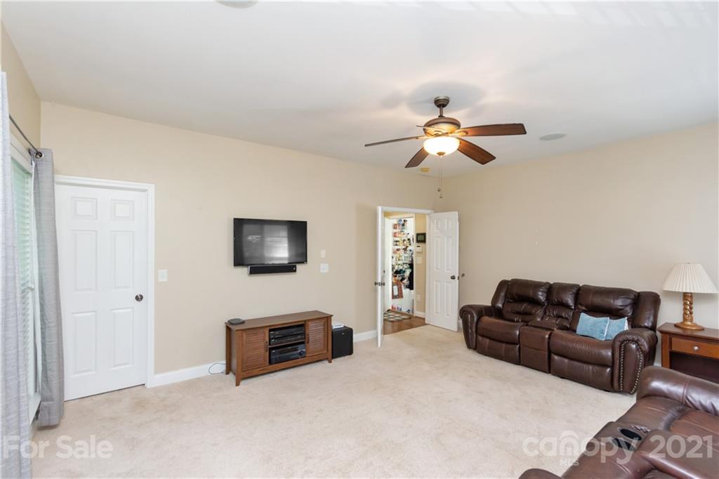 4077 Summit Ridge Lane Denver, NC 28037 - Photo 21 of 48 Gallery Image 21