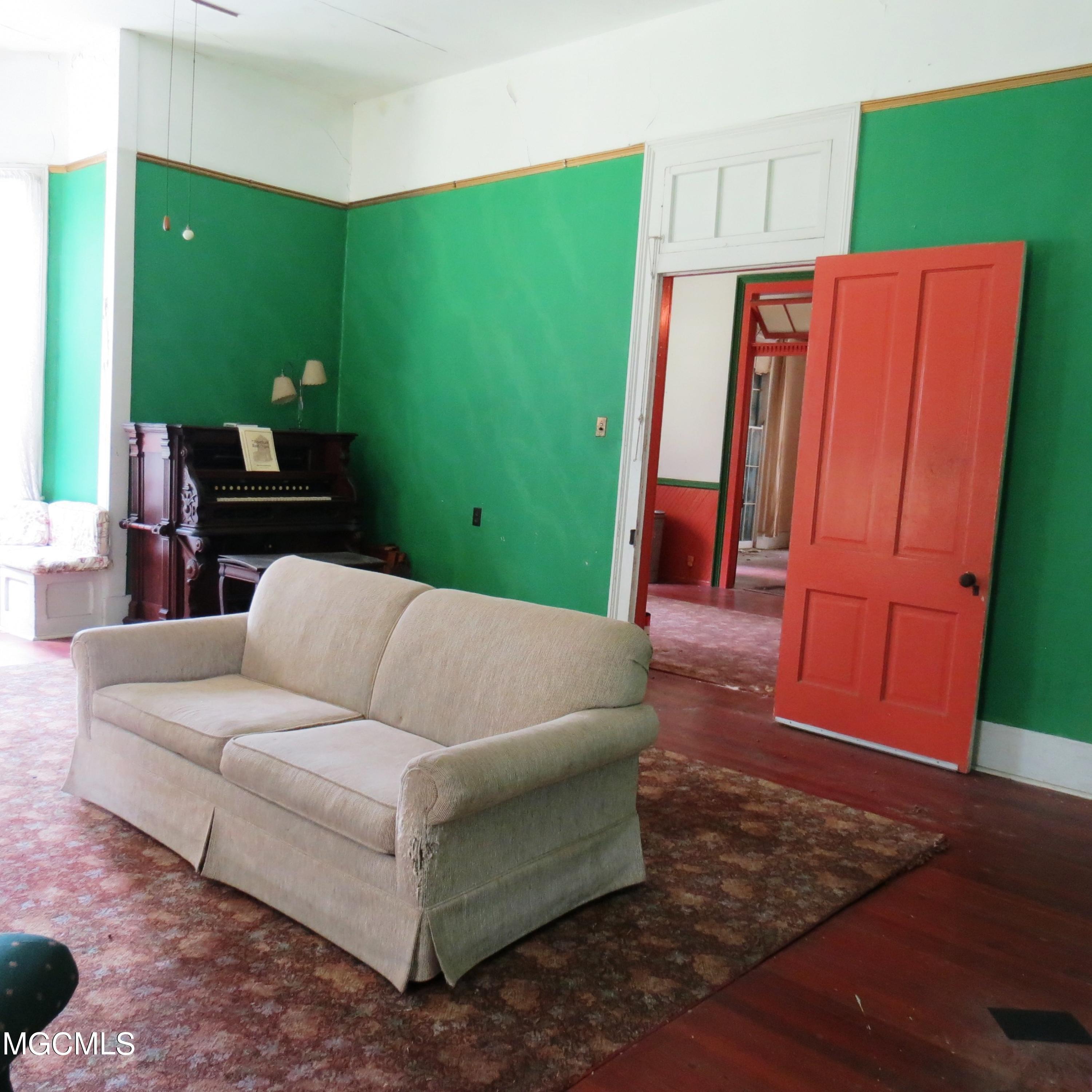 3301 Dantzler Street Moss Point, MS 39563 - Photo 11 of 37 IMG_1021