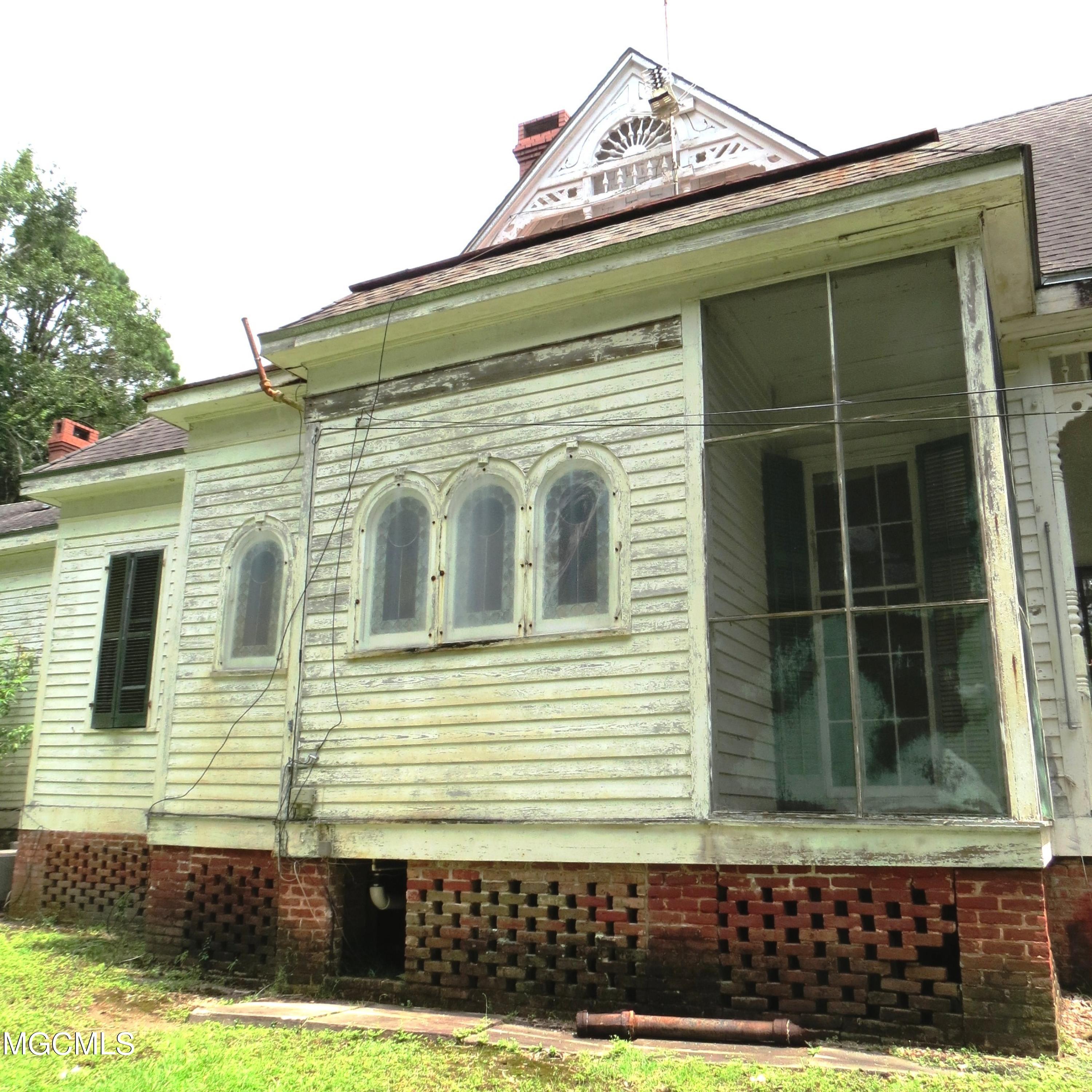 3301 Dantzler Street Moss Point, MS 39563 - Photo 36 of 37 IMG_1013 (1)