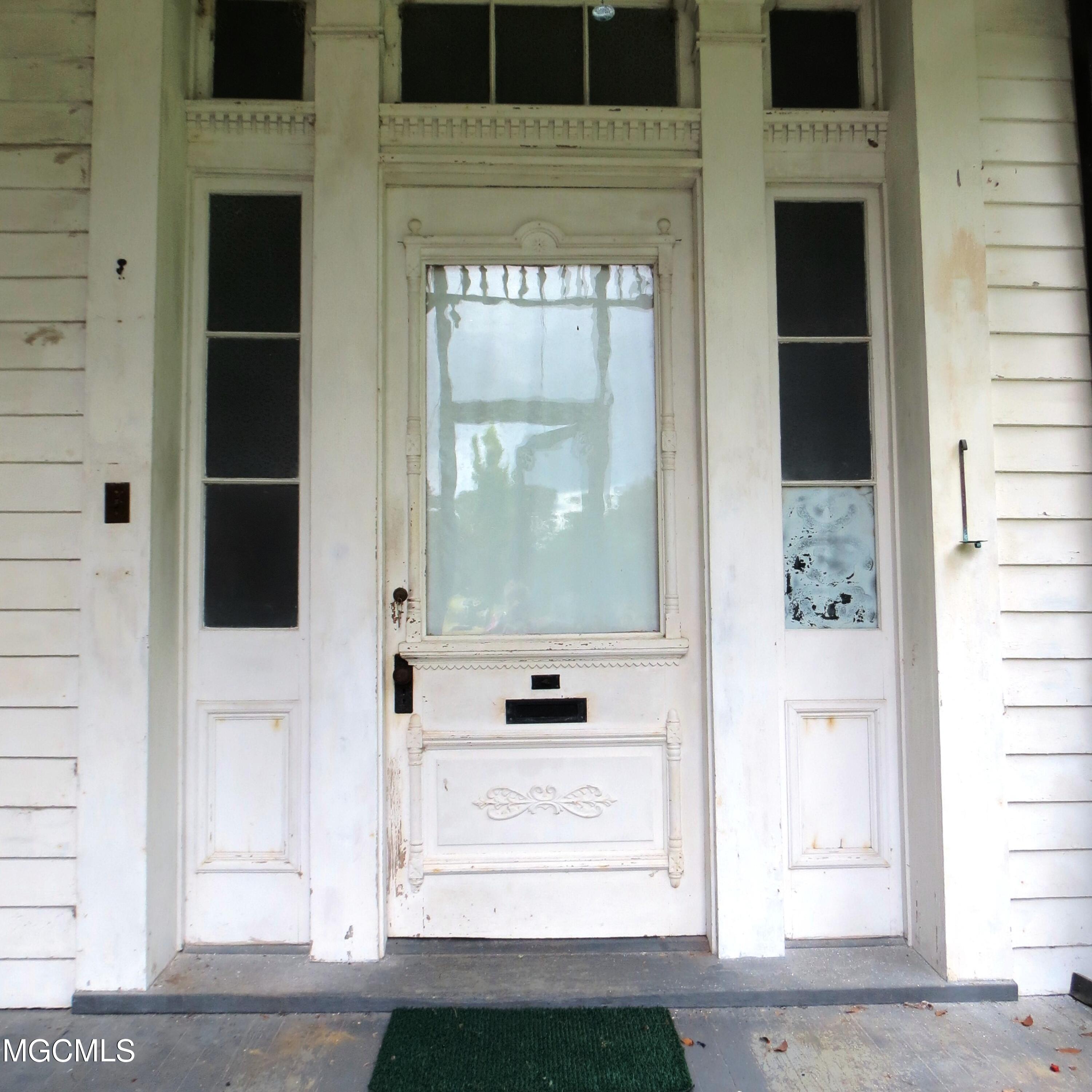 3301 Dantzler Street Moss Point, MS 39563 - Photo 4 of 37 IMG_1017 (1)