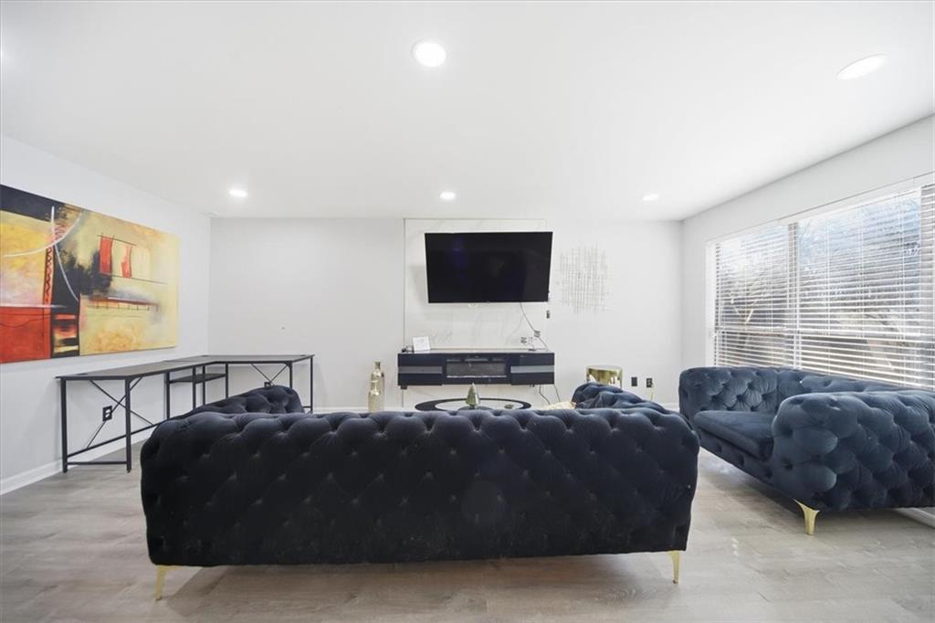 1039 Mariners Court Stone Mountain, GA 30083 - Photo 21 of 60