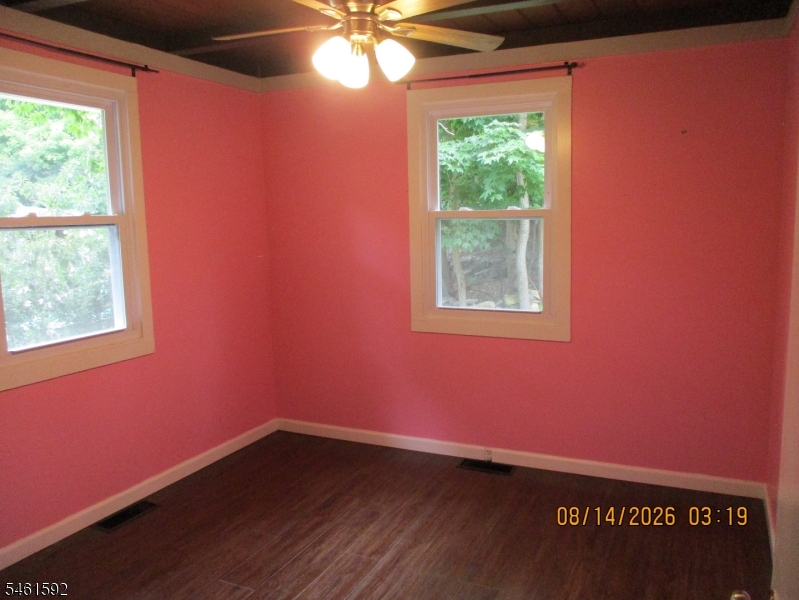 4 Mohawk Road Hopatcong, NJ 07821 - Photo 21 of 29 Gallery Image 21