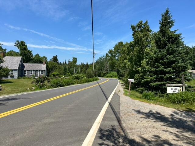 17 Bristol Road Damariscotta, ME 04543 - Photo 2 of 6 IMG_1524