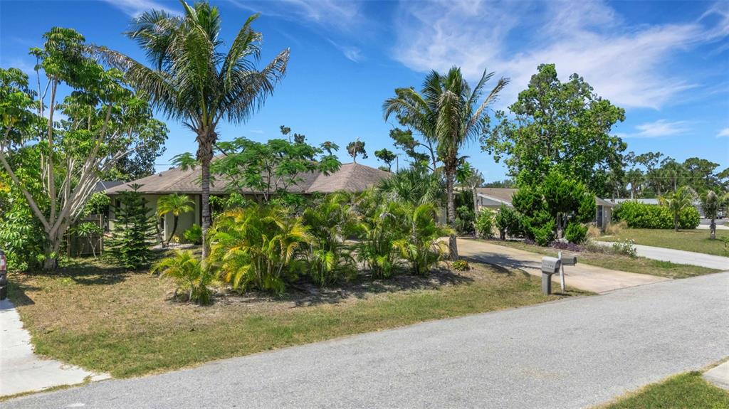 1357 Le Pera Road Englewood, FL 34223 - Photo 93 of 95 Gallery Image 93