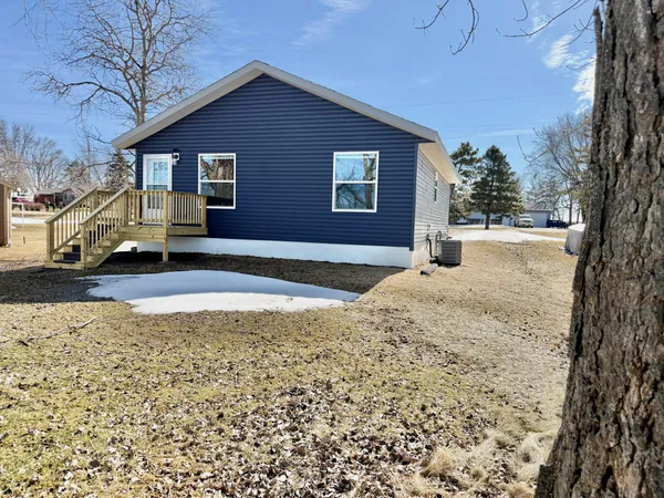 $347,500 | 2461 Lake Street East, Osakis, MN 56360