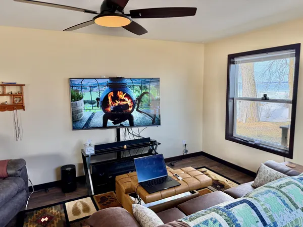$347,500 | 2461 Lake Street East, Osakis, MN 56360