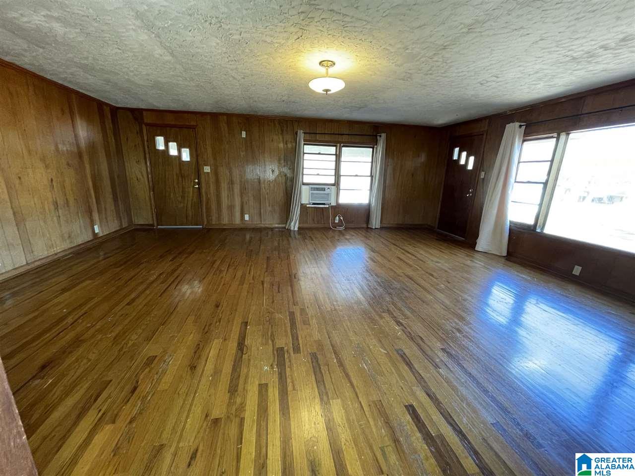416 Bell Road Anniston, AL 36201 - Photo 3 of 20