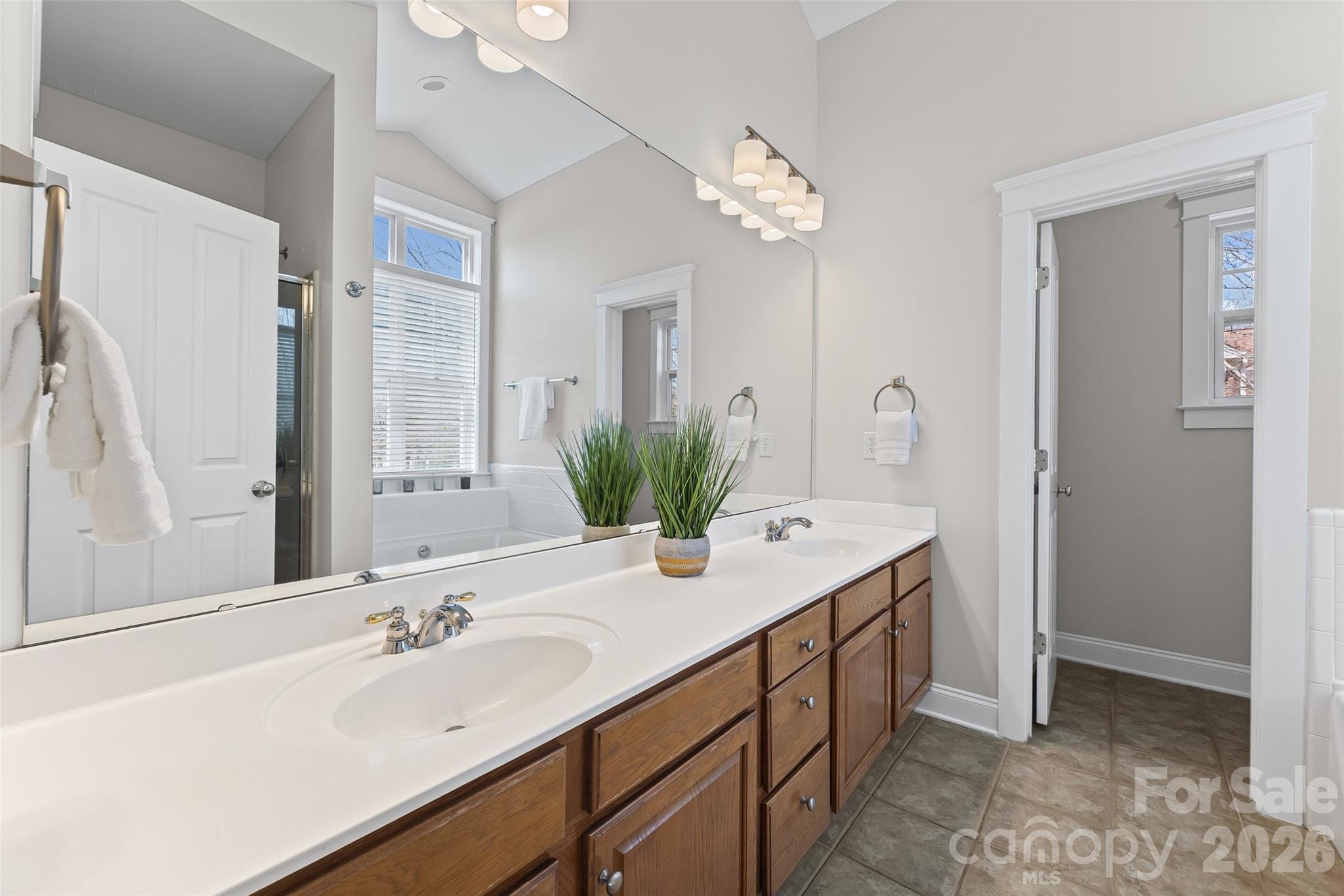 1039 Hunters Run Drive Tega Cay, SC 29708 - Photo 13 of 37