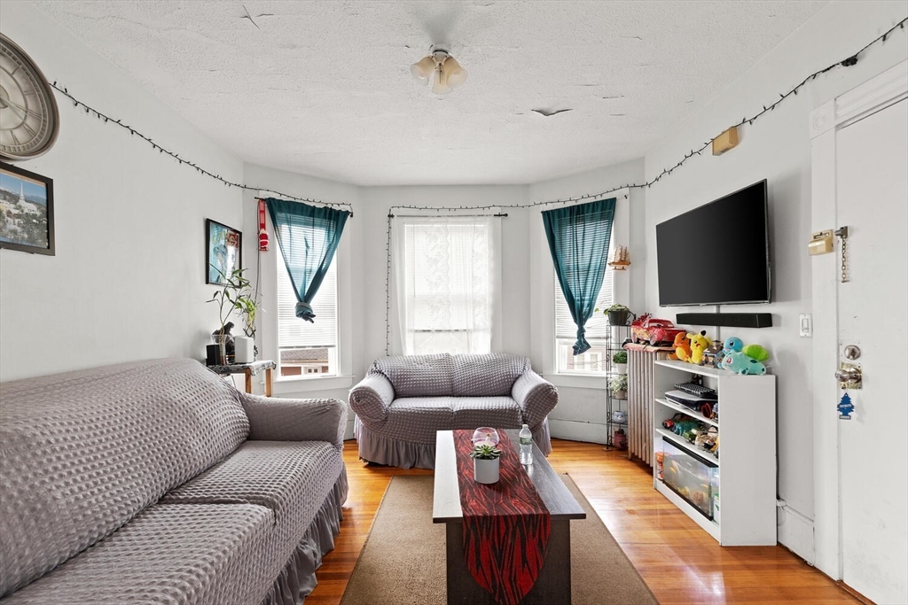 22 Elm Street Lynn, MA 01905 - Photo 2 of 35