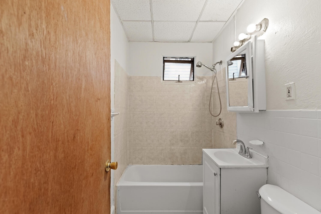 22 Elm Street Lynn, MA 01905 - Photo 23 of 35