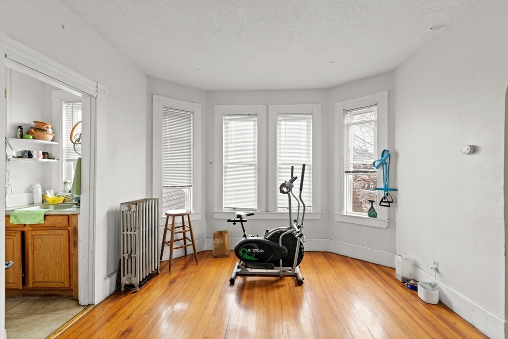 22 Elm Street Lynn, MA 01905 - Photo 5 of 35