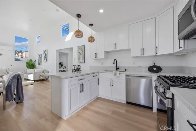 $1,895,000 | 2460 Stoner Avenue, Los Angeles, CA 90064