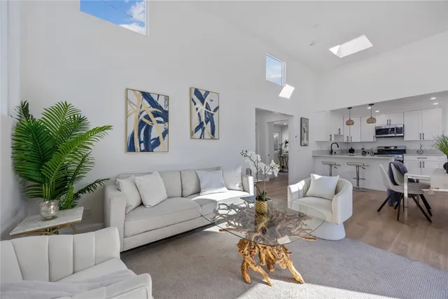 $1,895,000 | 2460 Stoner Avenue, Los Angeles, CA 90064