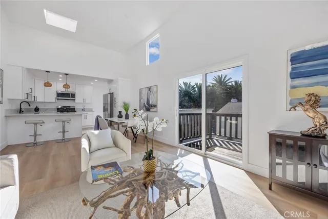 $1,895,000 | 2460 Stoner Avenue, Los Angeles, CA 90064