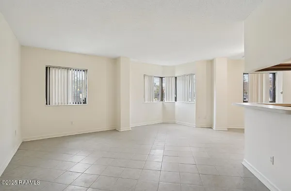 $108,000 | 11550 Southfork Avenue, Unit 117, Baton Rouge, LA 70816