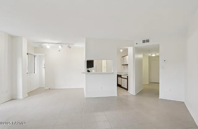 $110,000 | 11550 Southfork Avenue, Unit 117, Baton Rouge, LA 70816