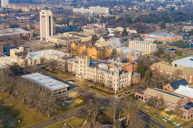 $624,000 | 919 Greenbrier Road, DeKalb, IL 60115