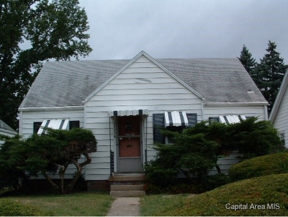 2425 South 5th Street Springfield, IL 62703 - Photo 1 of 10