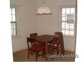 2425 South 5th Street Springfield, IL 62703 - Photo 3 of 10