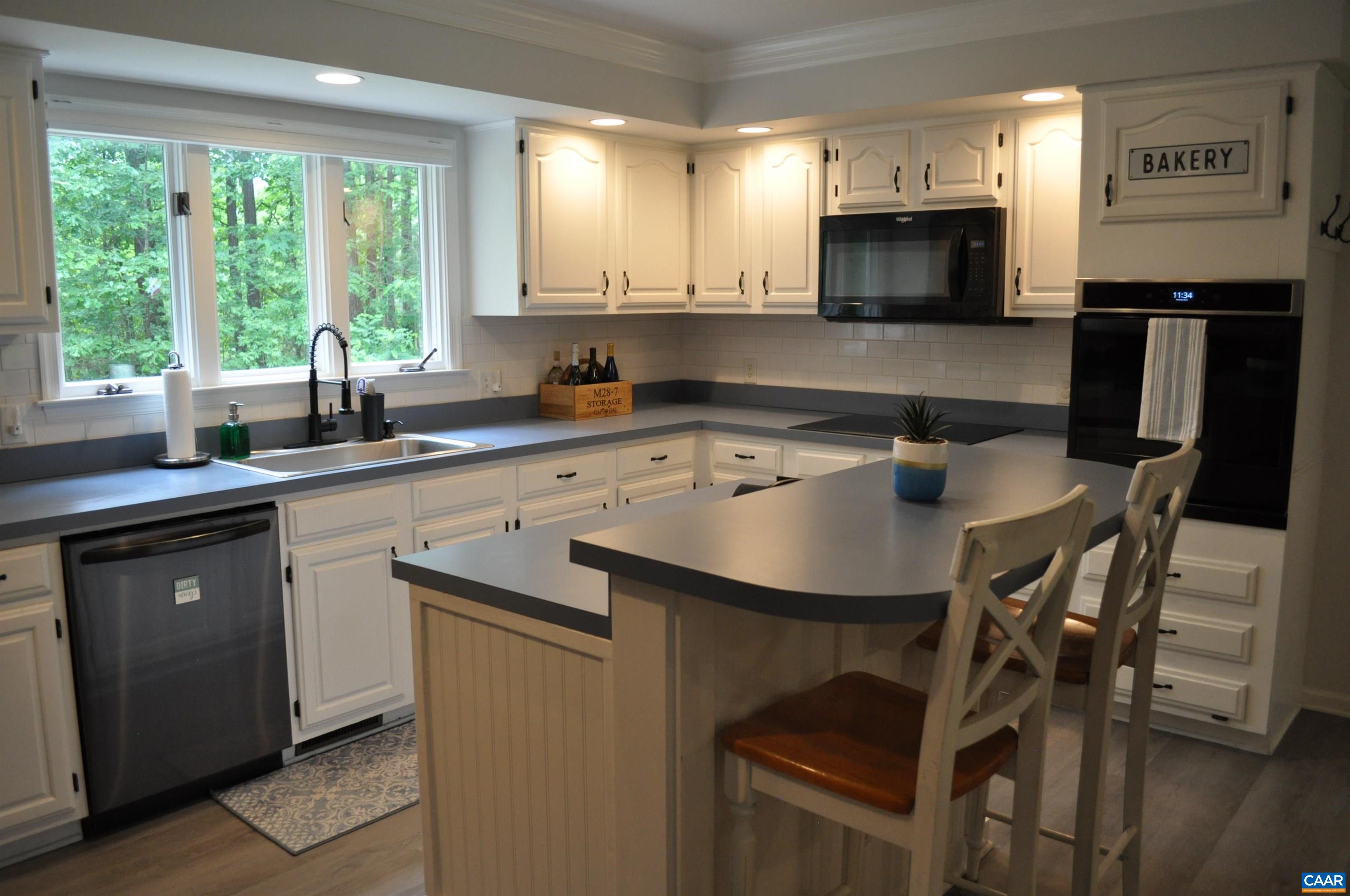 3257 Martin Kings Road Charlottesville, VA 22902 - Photo 16 of 49 kitchen