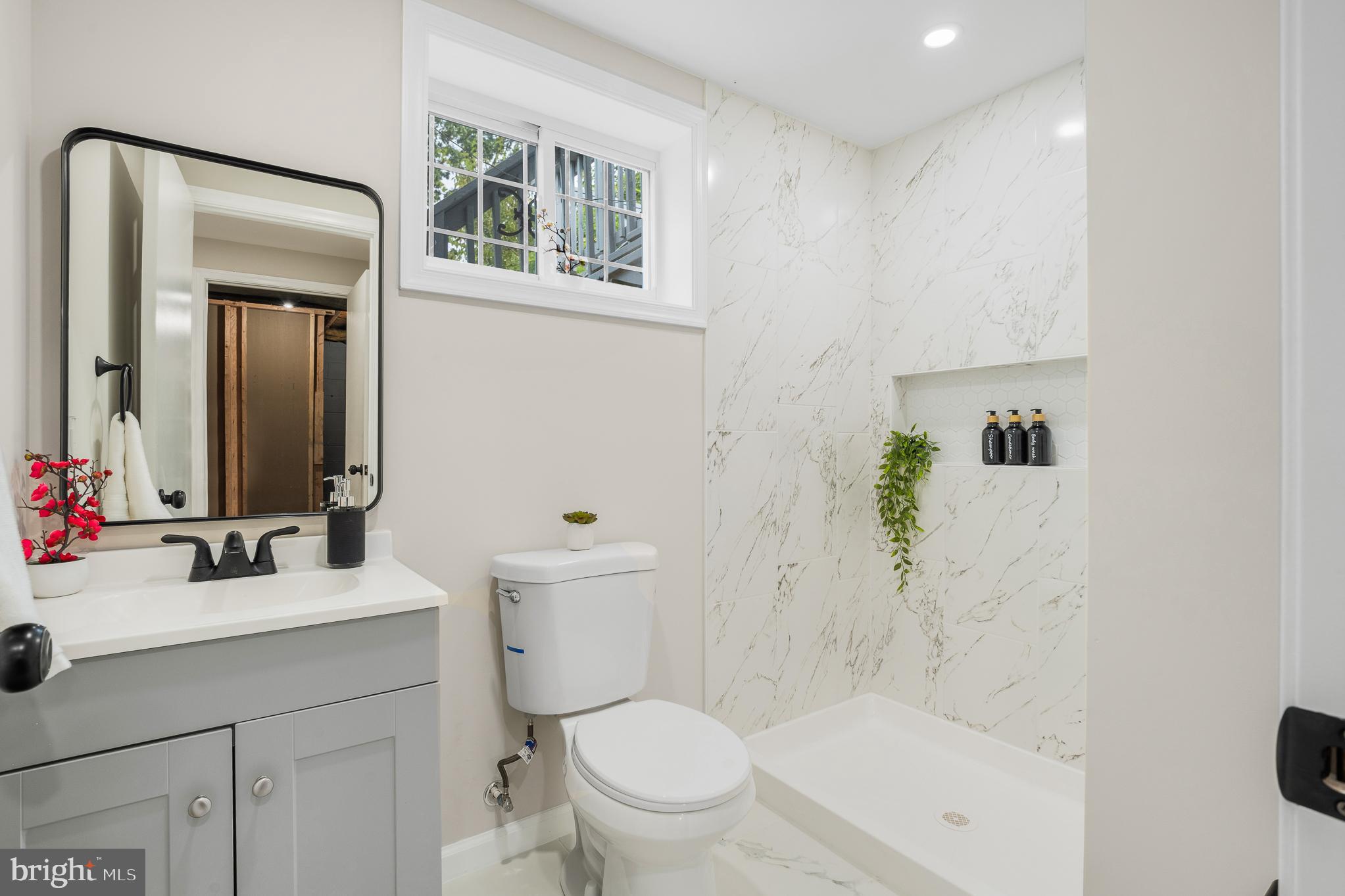 3113 Lakehurst Avenue District Heights, MD 20747 - Photo 16 of 57