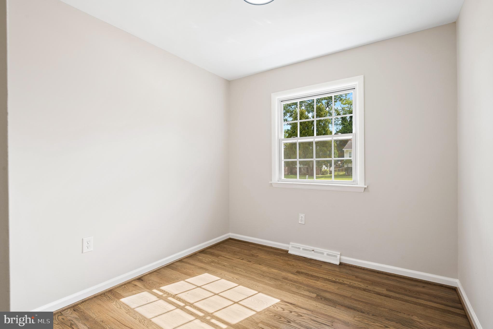 3113 Lakehurst Avenue District Heights, MD 20747 - Photo 33 of 57