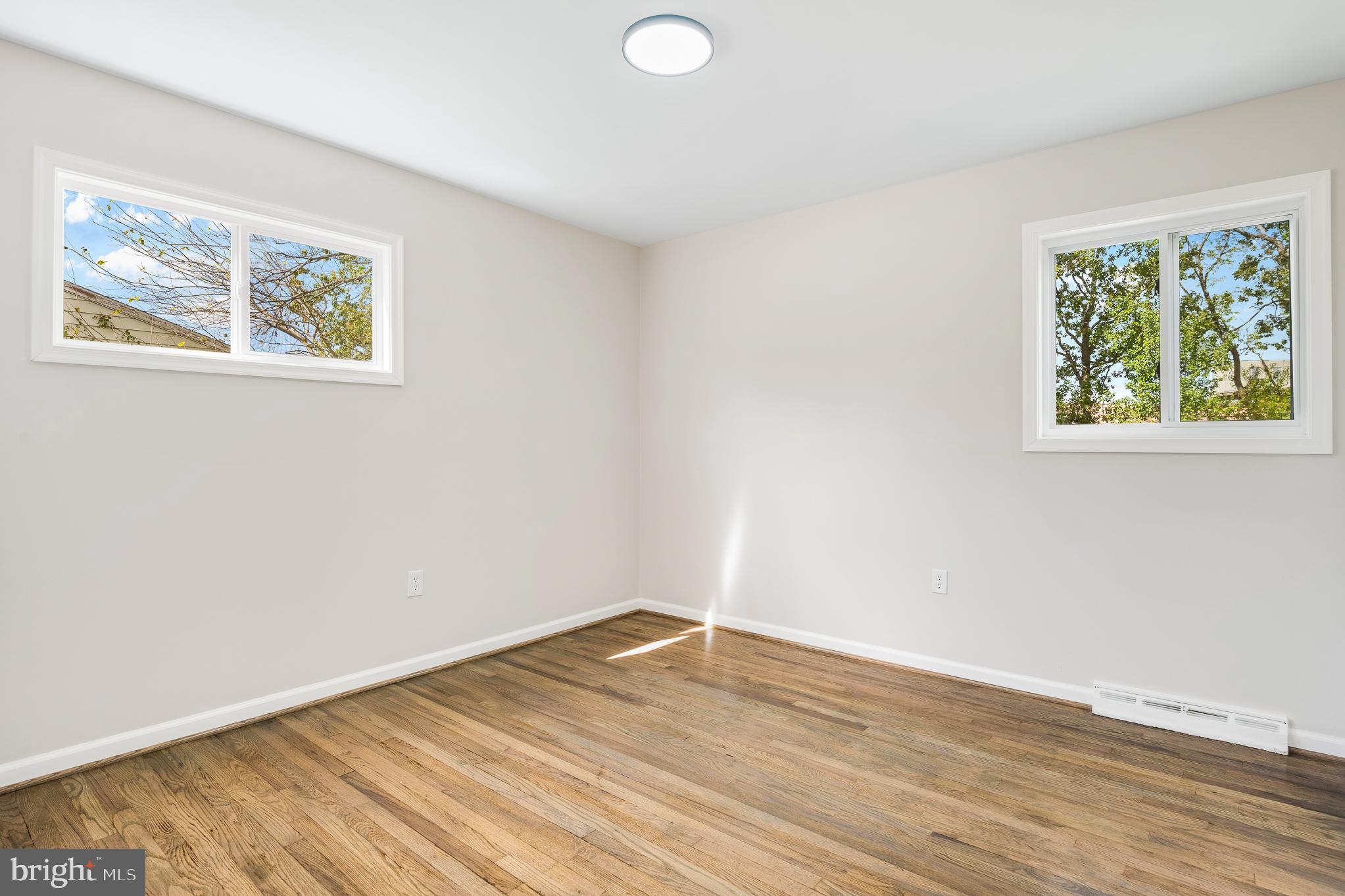 3113 Lakehurst Avenue District Heights, MD 20747 - Photo 37 of 57