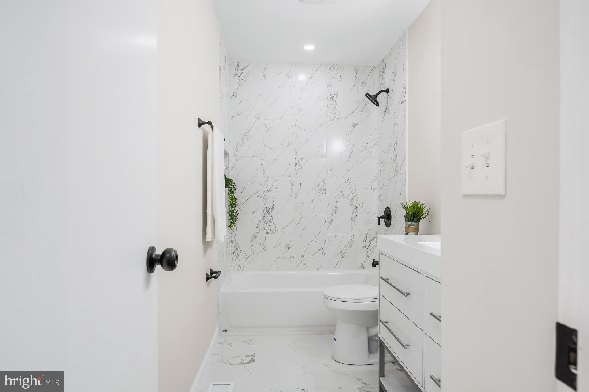 3113 Lakehurst Avenue District Heights, MD 20747 - Photo 40 of 57