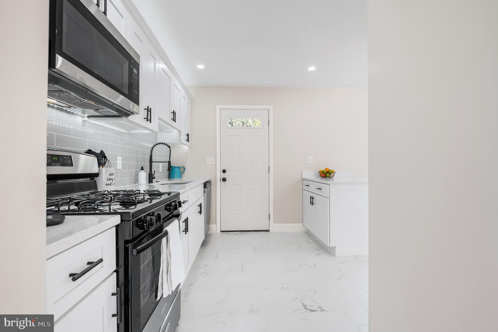 3113 Lakehurst Avenue District Heights, MD 20747 - Photo 42 of 57