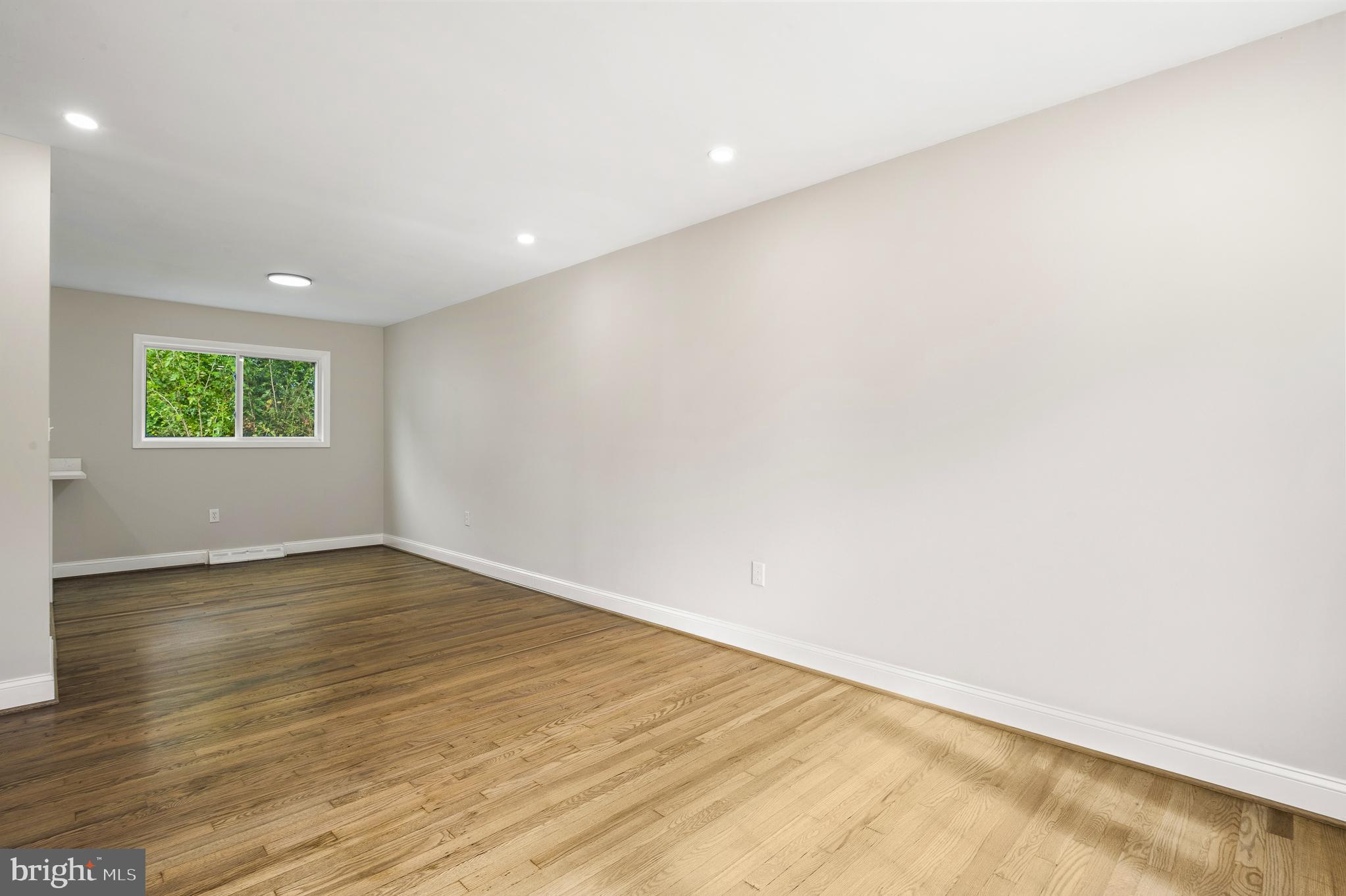 3113 Lakehurst Avenue District Heights, MD 20747 - Photo 48 of 57