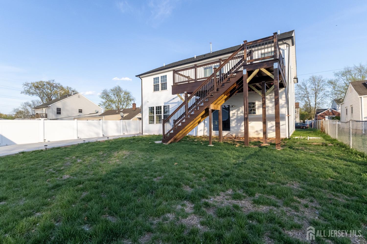 55 Walnut Street Edison, NJ 08817 - Photo 6 of 29 a view of outdoor space and yard