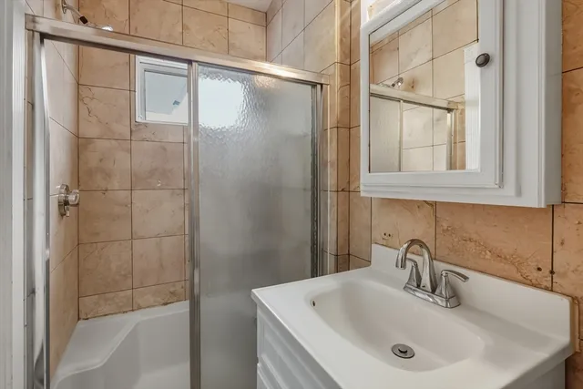 $4,300 | 571 Somerville Avenue, Unit A, Somerville, MA 02143