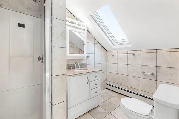 $4,300 | 571 Somerville Avenue, Unit A, Somerville, MA 02143