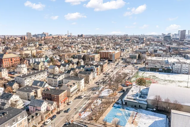 $4,300 | 571 Somerville Avenue, Unit A, Somerville, MA 02143