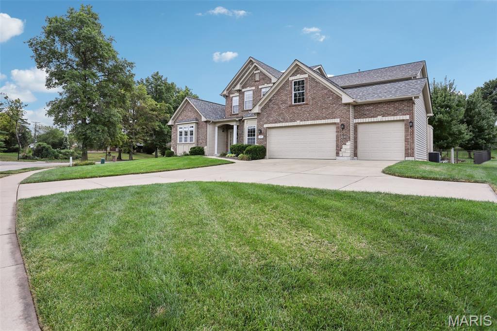 317 Ries Bend Road Ballwin, MO 63021 - Photo 2 of 60